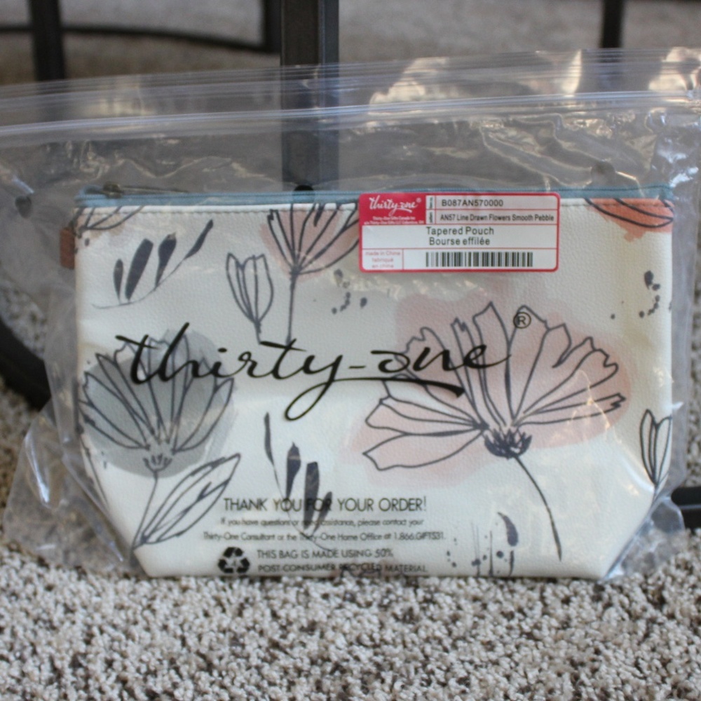 Thirty-One Tapered Pouch